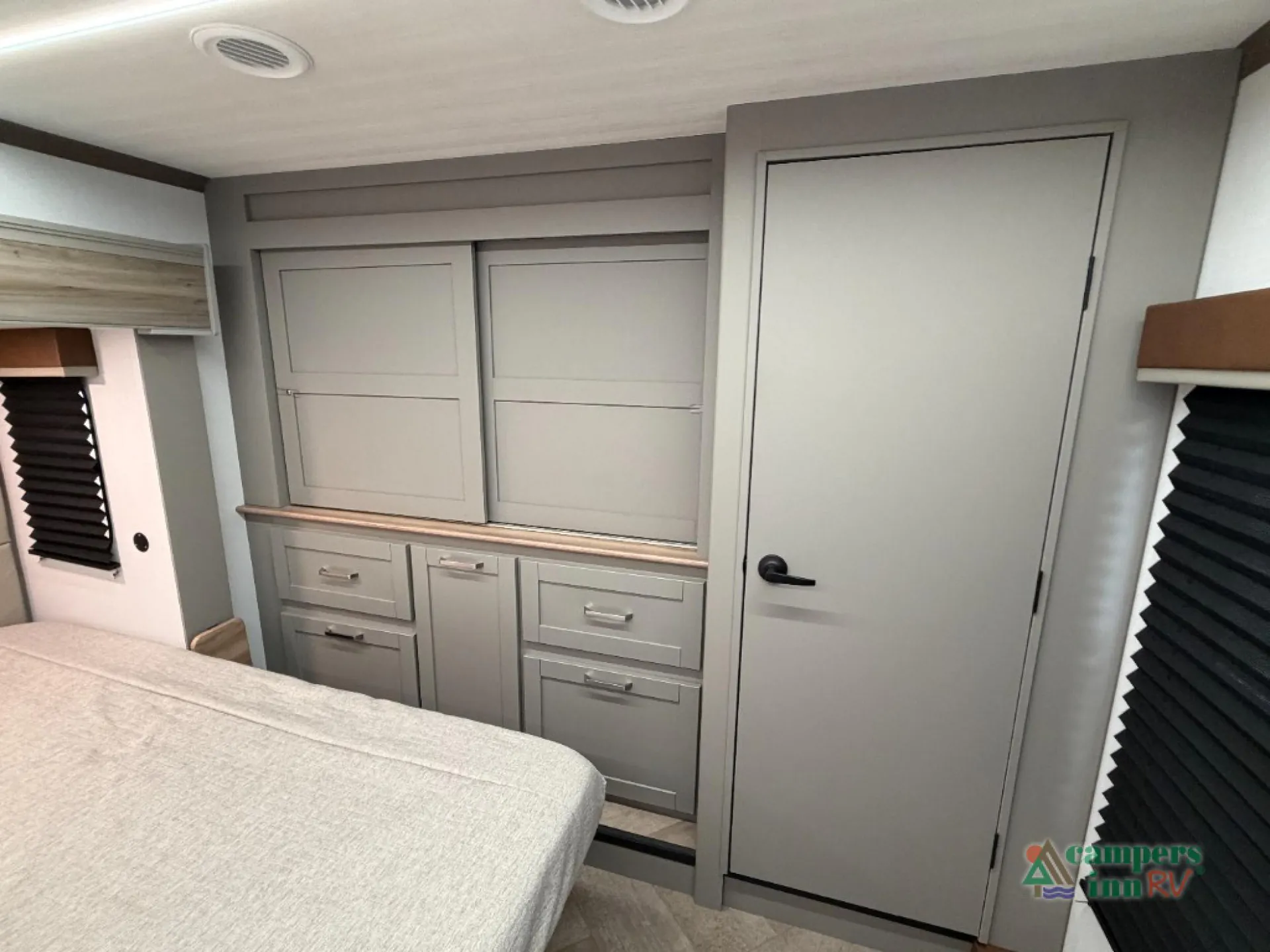 2027 Keystone Sprinter 3500RDB - Photo 4