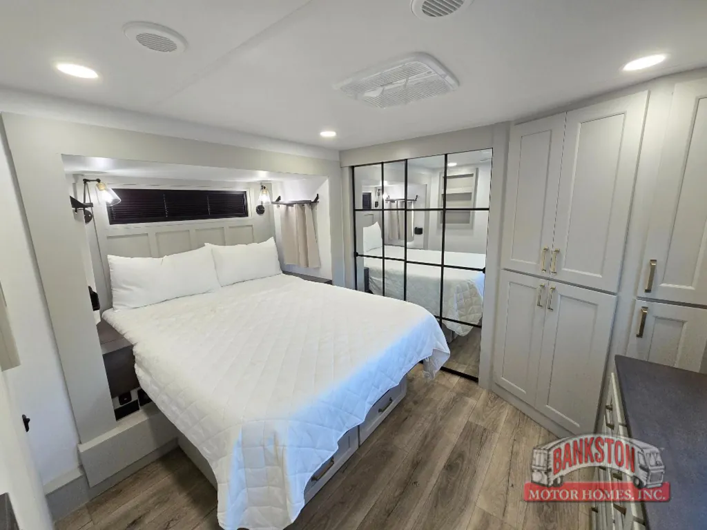 2026 Brinkley Model G 3520, Photos photo 31