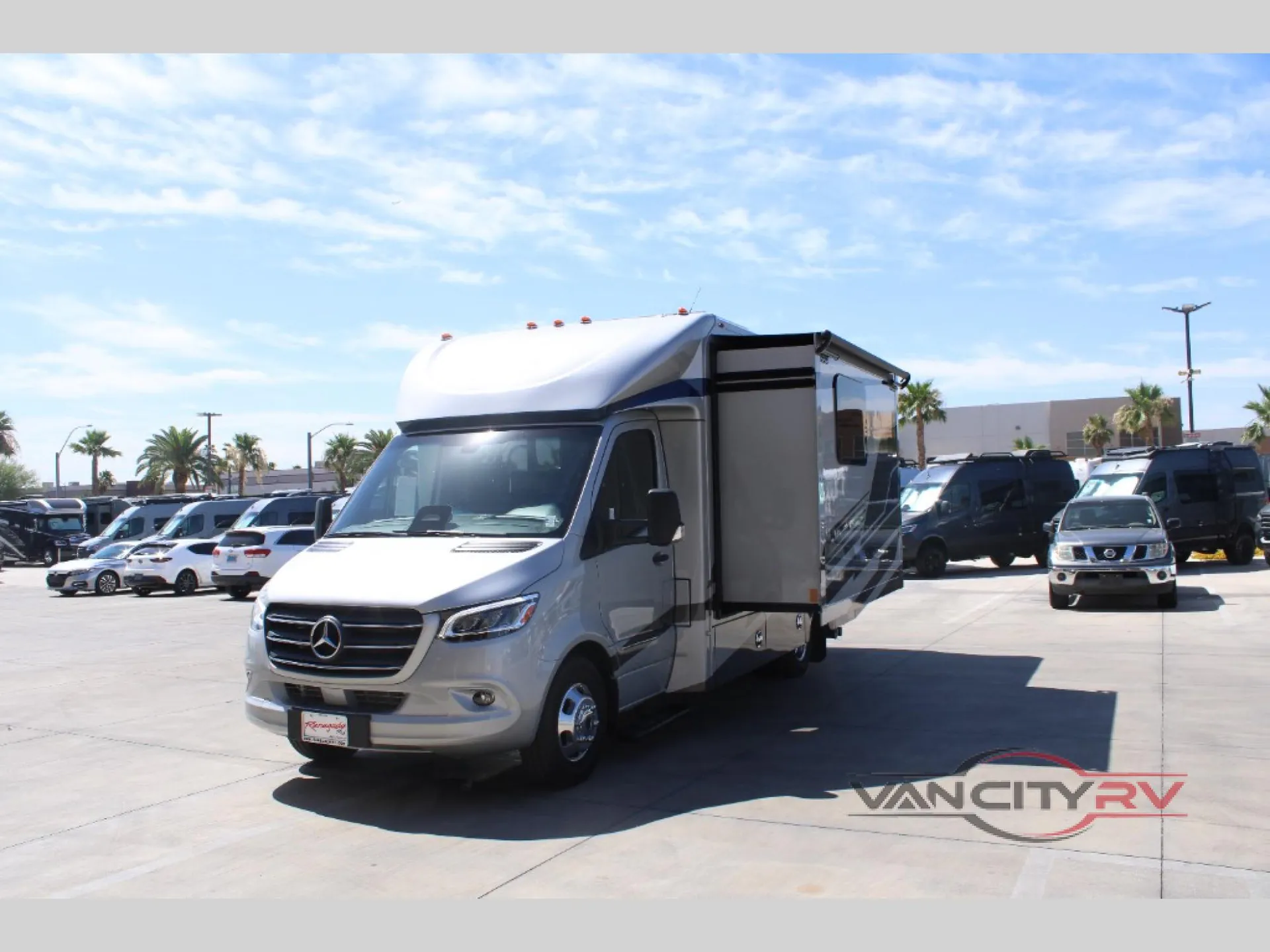 2026 Renegade RV Vienna 25DLN - Photo 2