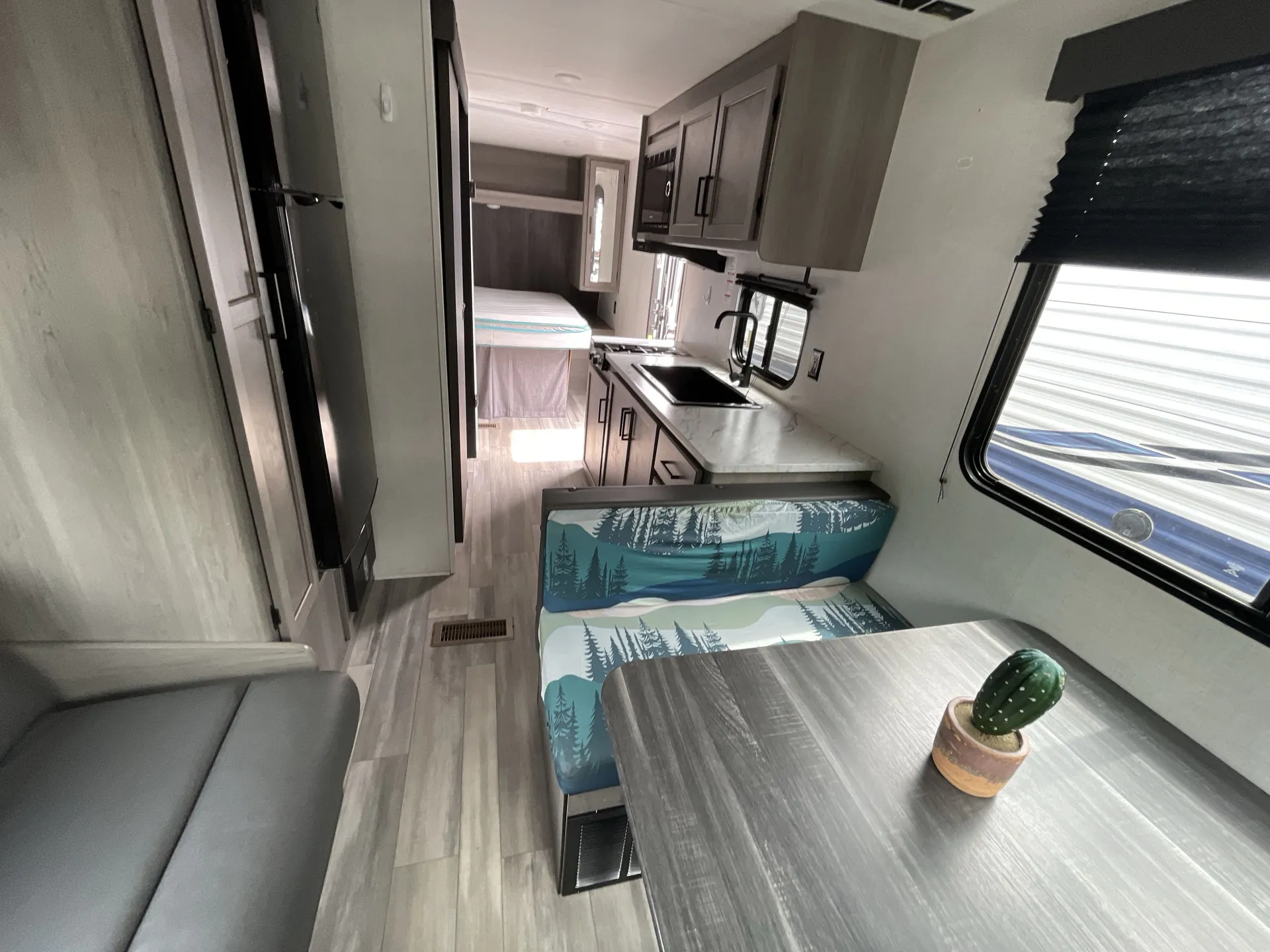 2024 Keystone Hideout Sport 200RL — living area main