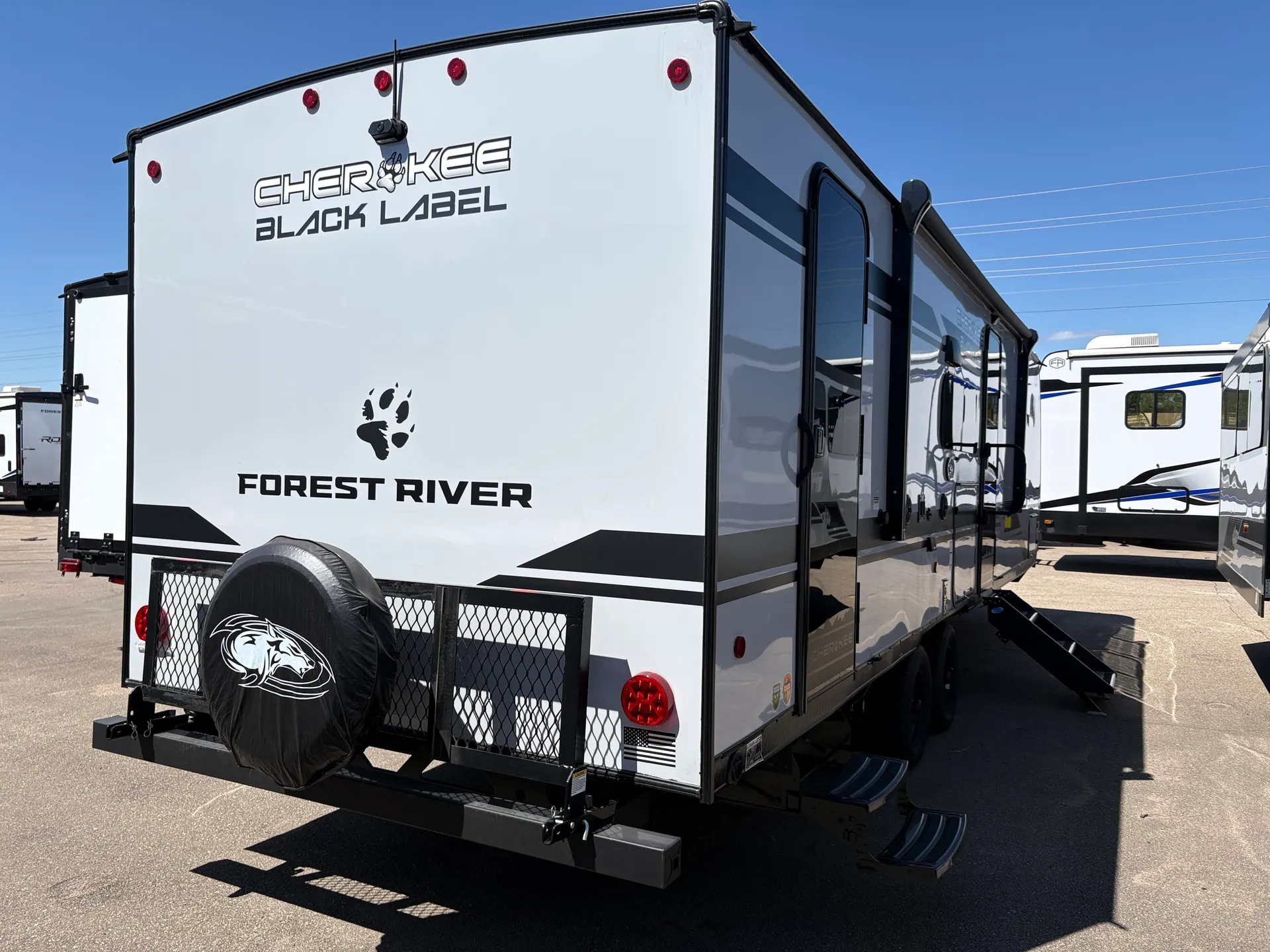 2026 Forest River Cherokee Grey Wolf Black Label 26KFBL - Photo 3