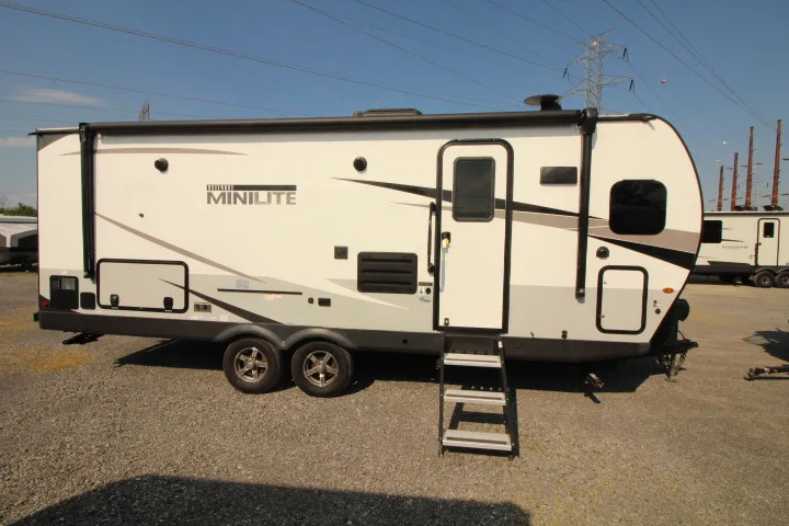 2023 Forest River Rockwood Mini Lite 2506S - Photo 3