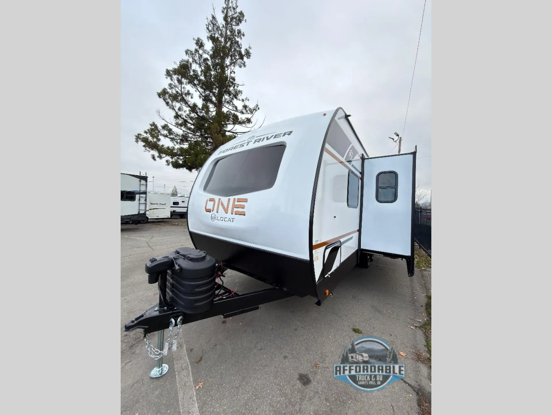 2026 Forest River Wildcat ONE 221CHEF - Photo 4
