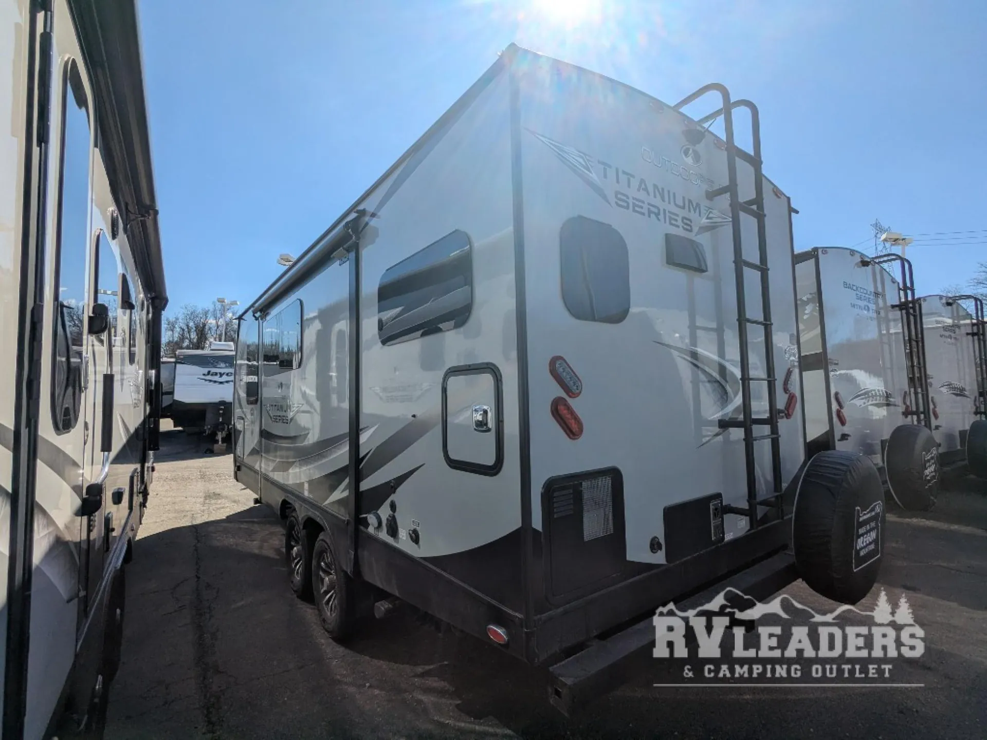 2026 Outdoors RV Timber Ridge Titanium Series 22CE - Photo 4
