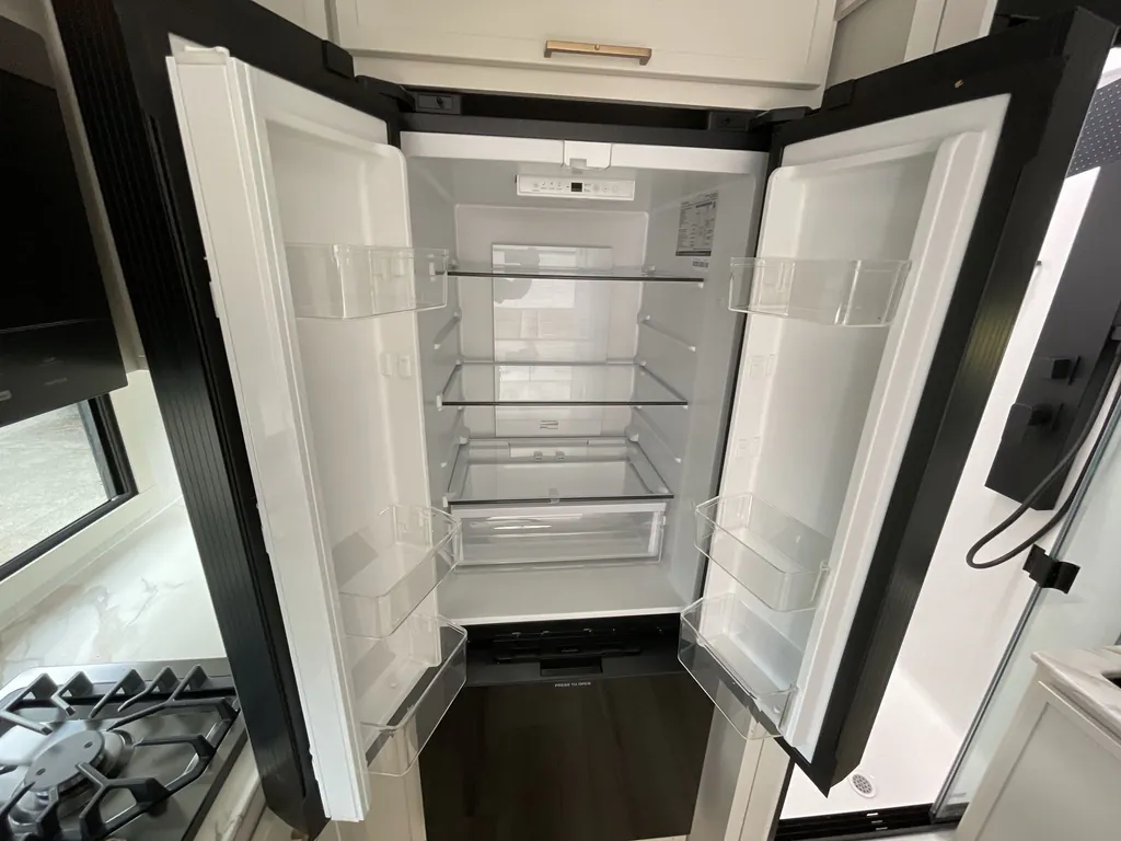 2026 Brinkley Model Ix 20X, Photos photo 10