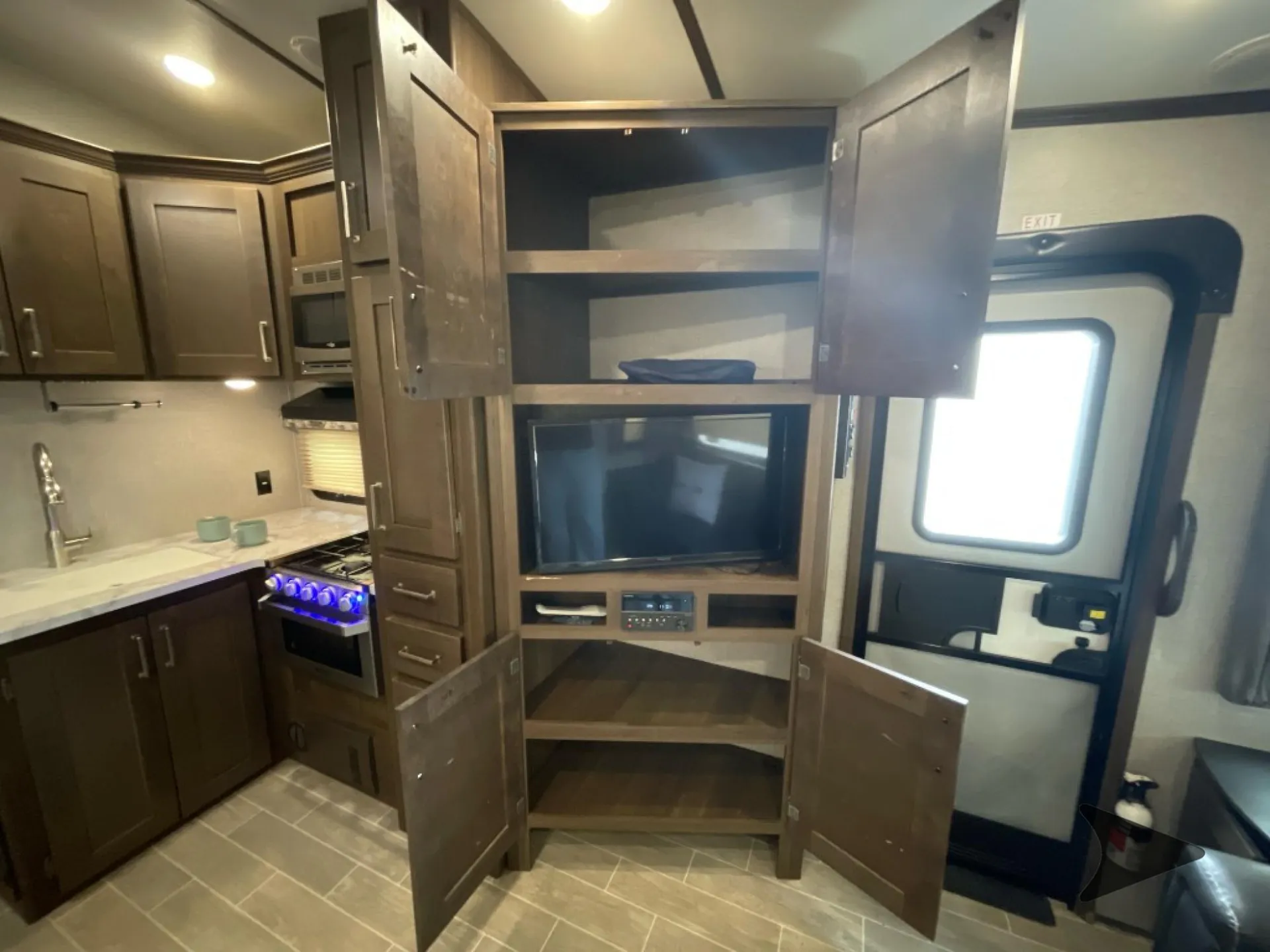 2020 Keystone Laredo 255SRL - Photo 4