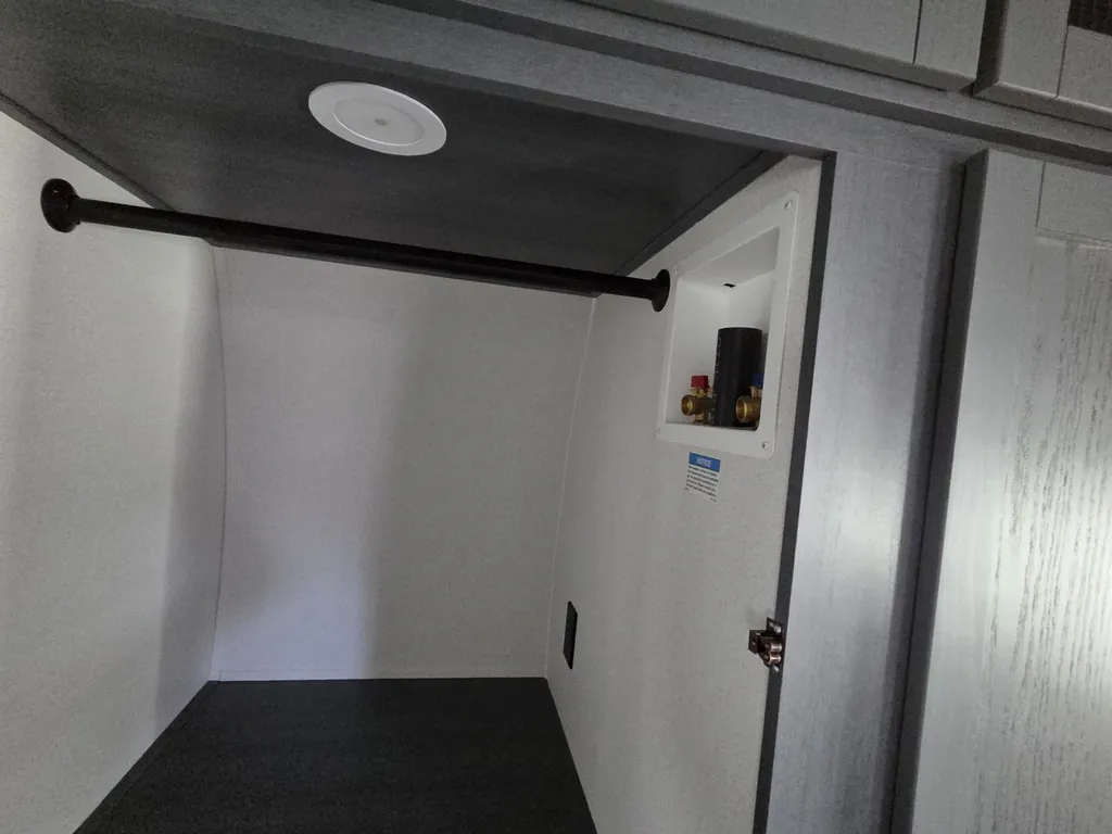 2027 Forest River Solaire 3380RLBT, Photos photo 27