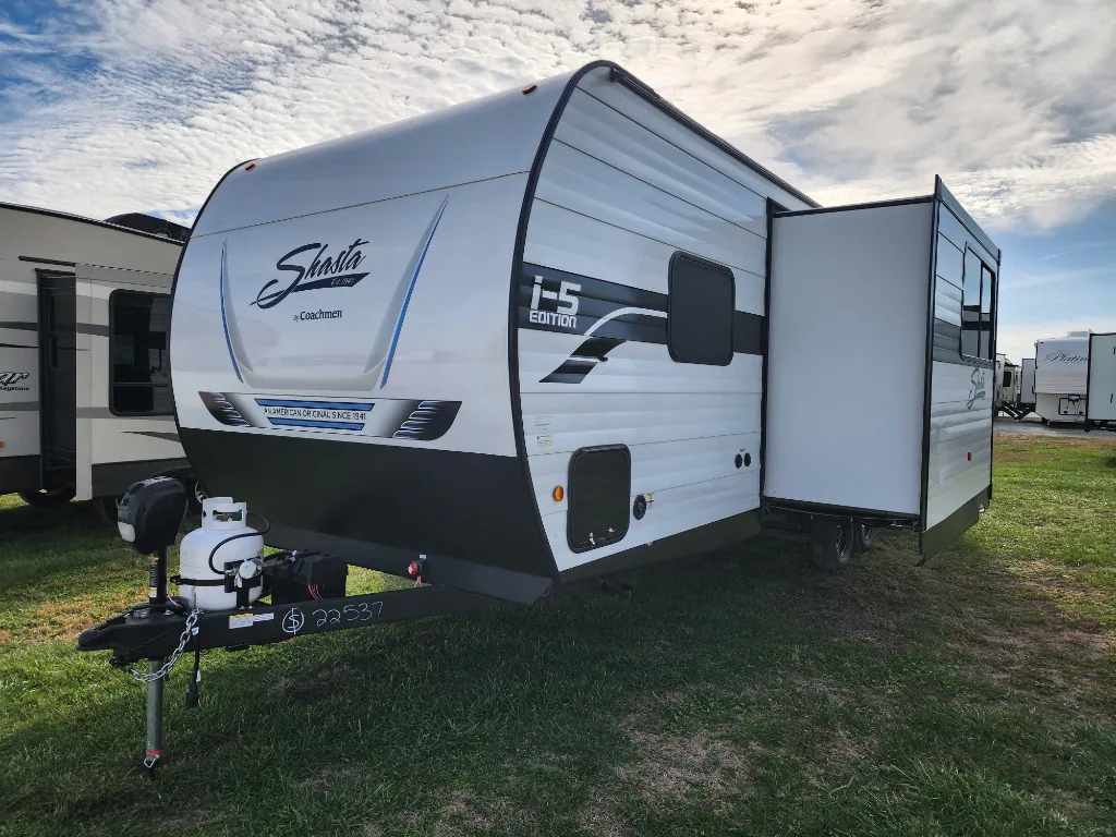 2025 Shasta RVs i-5 Edition 525BHS, Photos photo 5