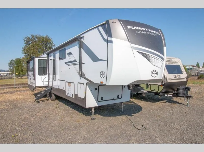 2026 Forest River Sandpiper 3900HBLR - Photo 2
