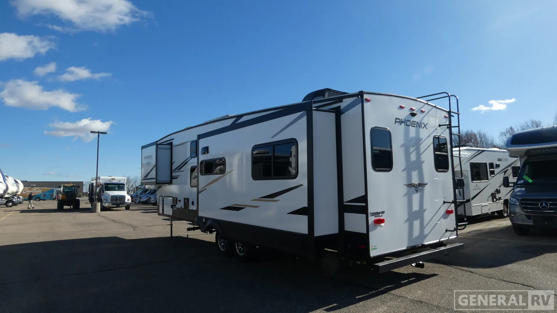 2023 Shasta RVs Phoenix Lite 30BHS - Photo 4
