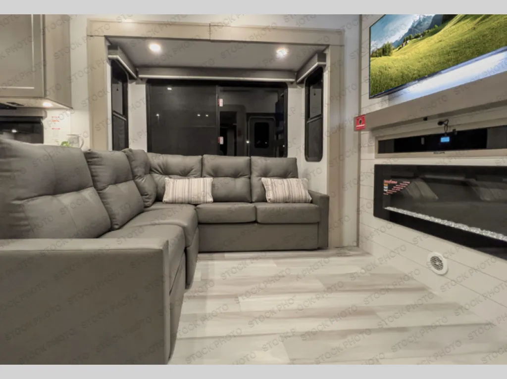 2026 Grand Design Influence 3203GK - Photo 3