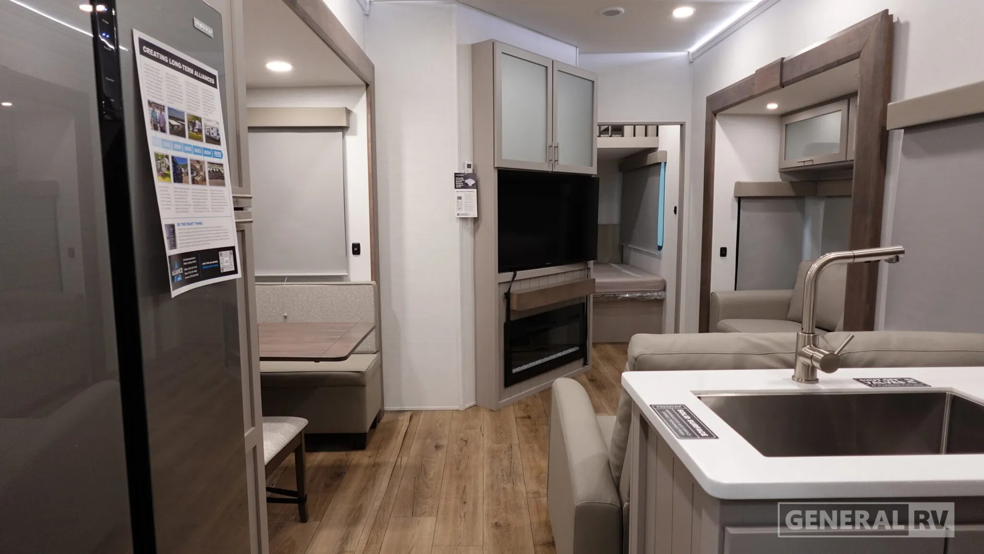 2026 Alliance RV Avenue 38DBL - Photo 3