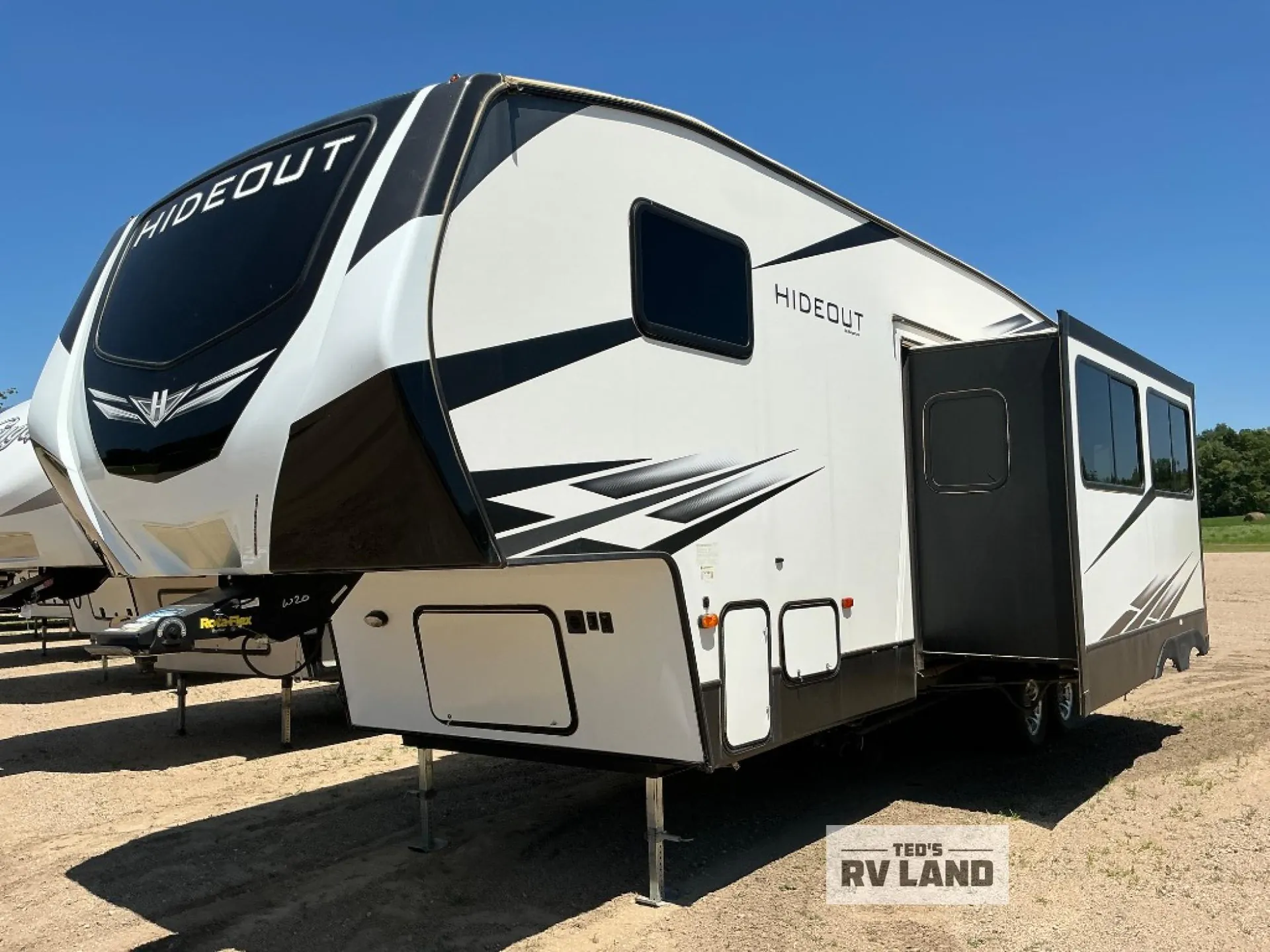 2020 Keystone Hideout 301DBS - Photo 3