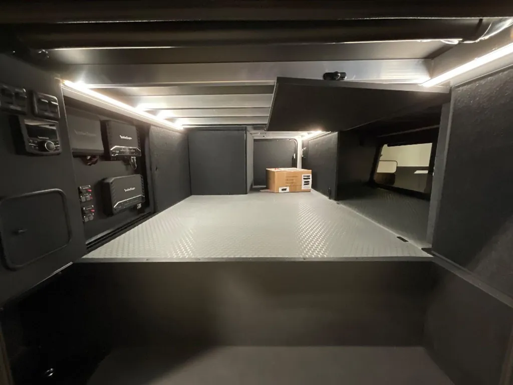 2025 Brinkley Model G 4100, Photos photo 3