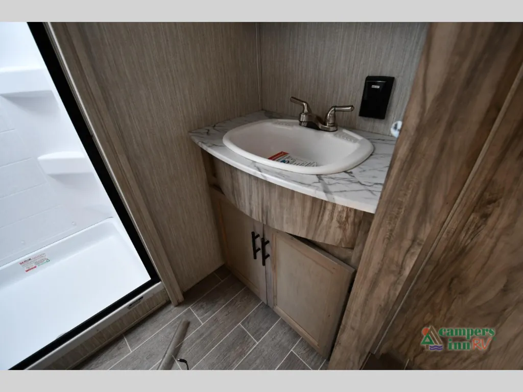 2021 Forest River Cherokee Arctic Wolf 3550 SUITE, Photos photo 39