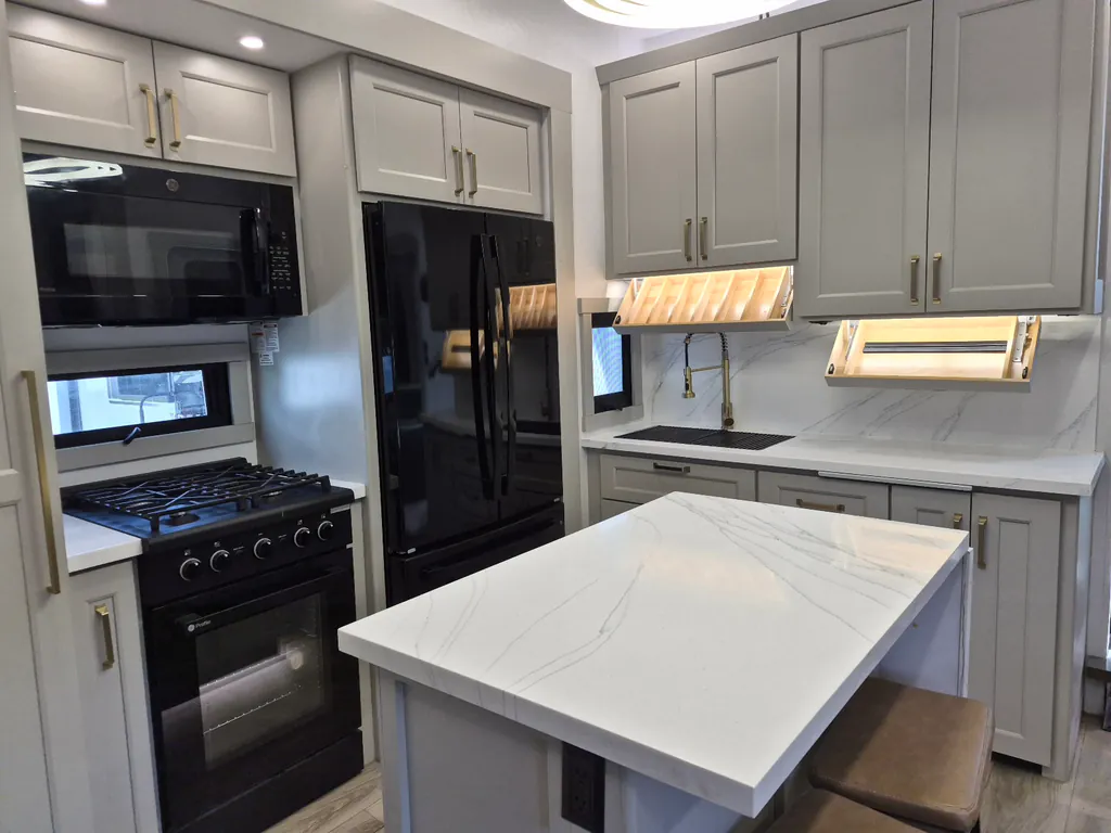 2024 Brinkley Model G 3500, Photos photo 6