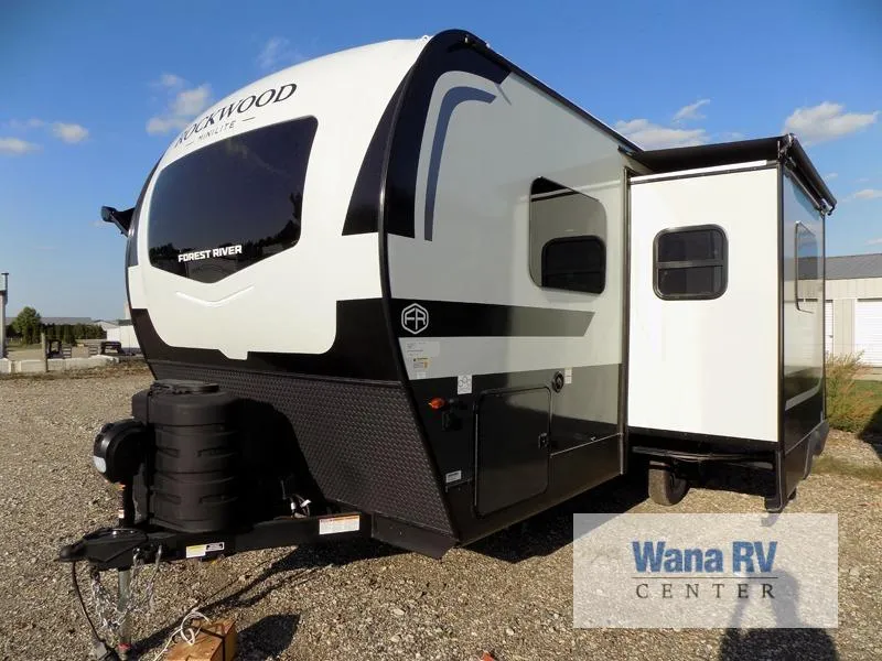 2026 Forest River Rockwood Mini Lite 2205S - Photo 3