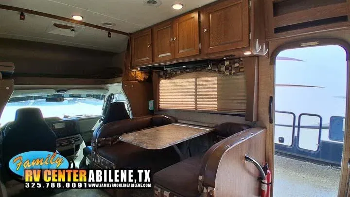 2016 Coachmen Leprechaun 317SA - Photo 2