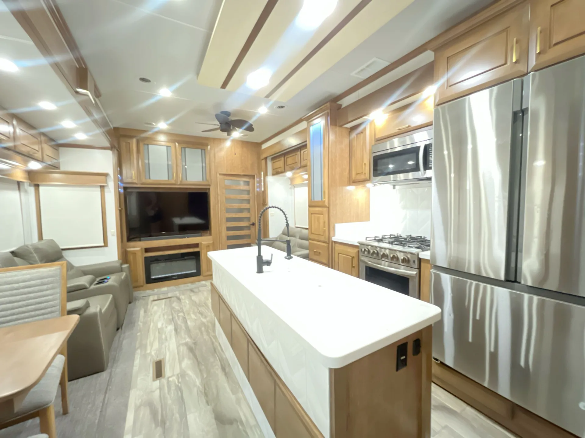 2021 DRV Mobile Suites 43 Manhattan — living area main