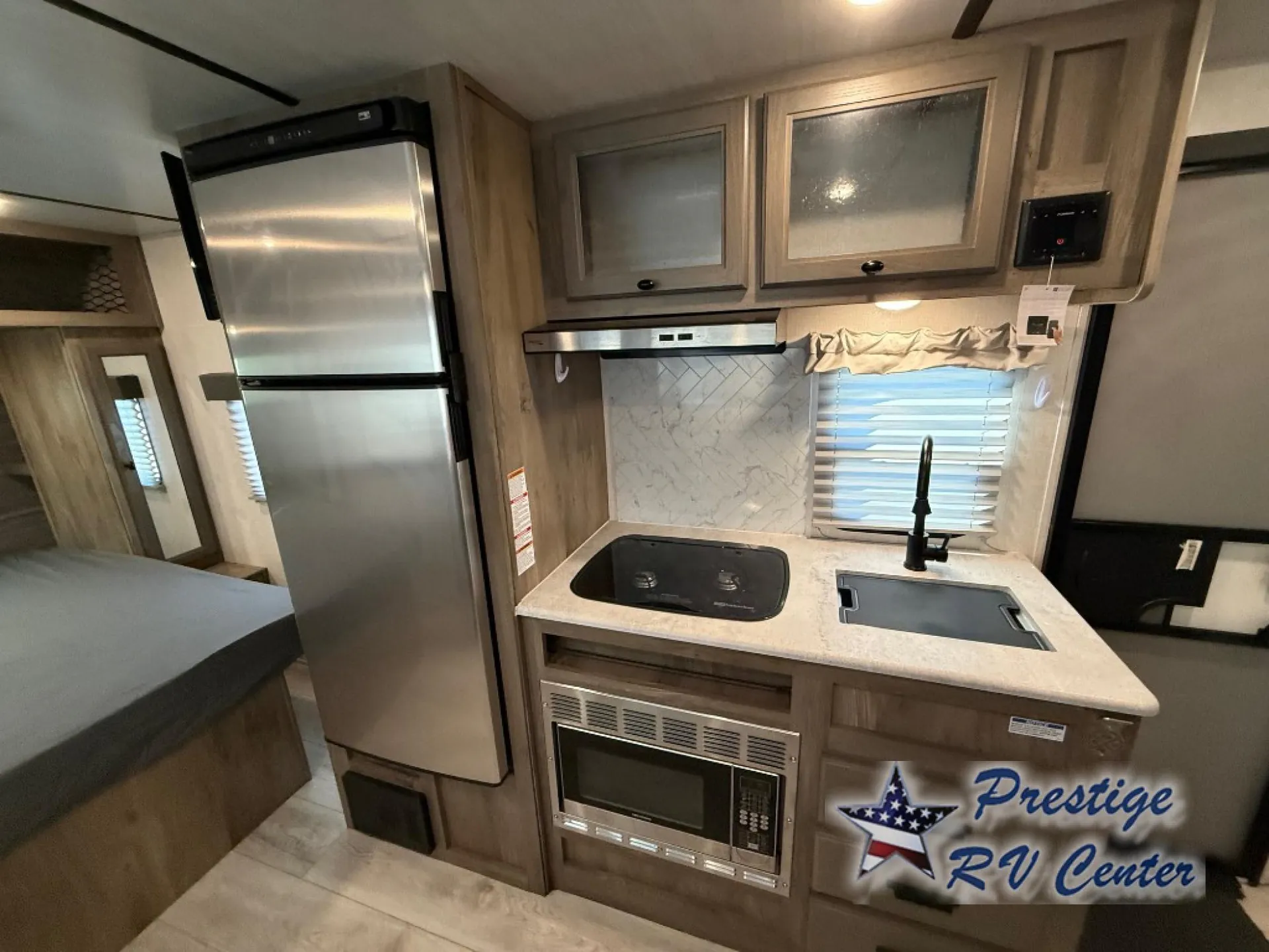 2022 Forest River Surveyor Legend 19RBLE — Photo 7