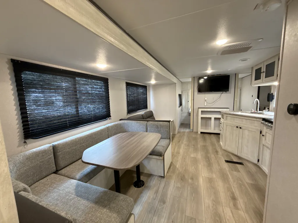 2024 Shasta I-5 530QB, Photos photo 3