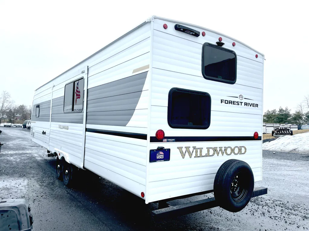 2026 Forest River Wildwood 300ICE, Photos photo 6
