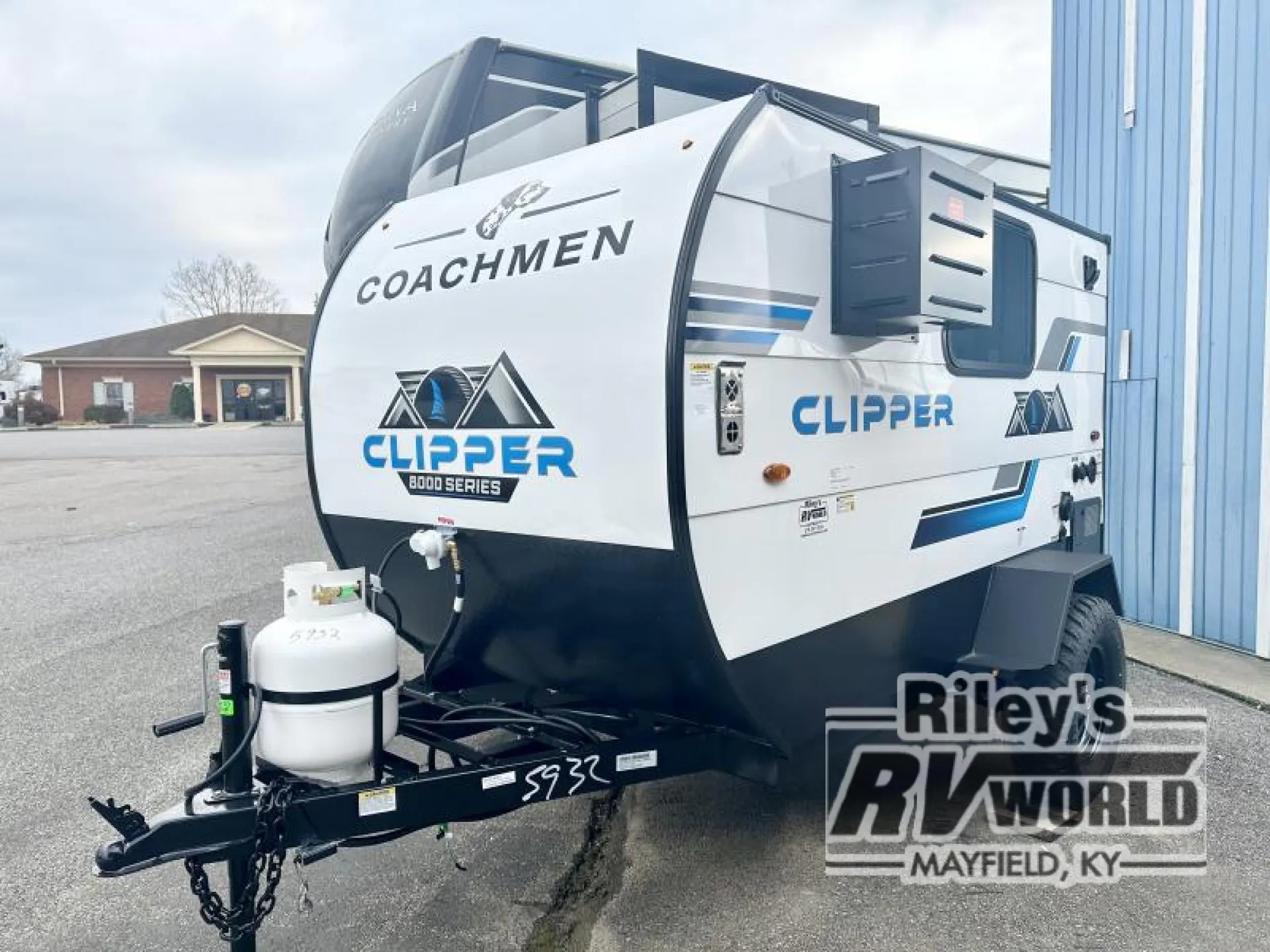 2025 Coachmen Clipper ROK 8000ROK - Photo 4