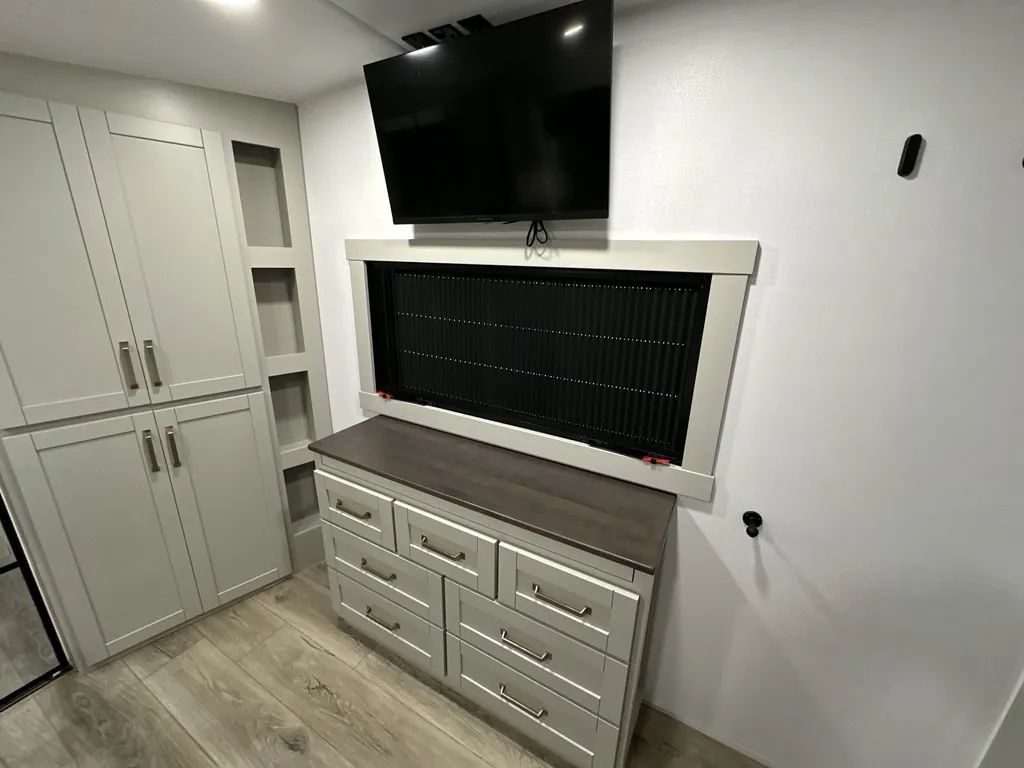 2026 Brinkley Model Z 3515, Photos photo 30