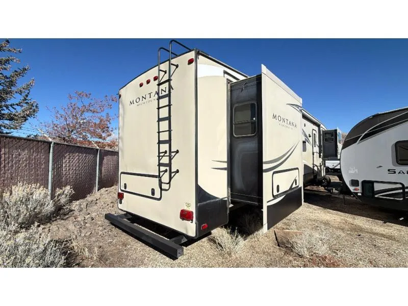 2016 Keystone RV Montana High Country 374FL - Photo 2
