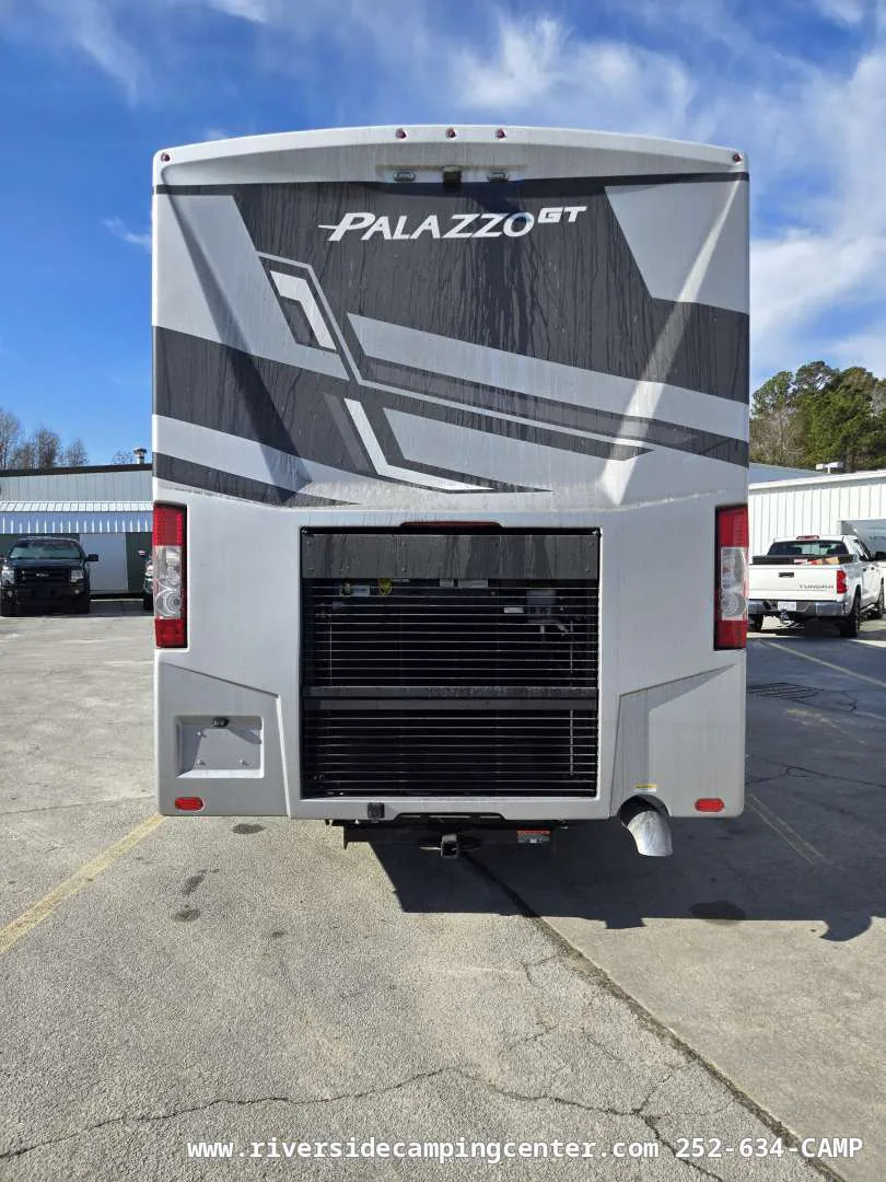 2026 Thor Motor Coach Palazzo GT 33.6 - Photo 4