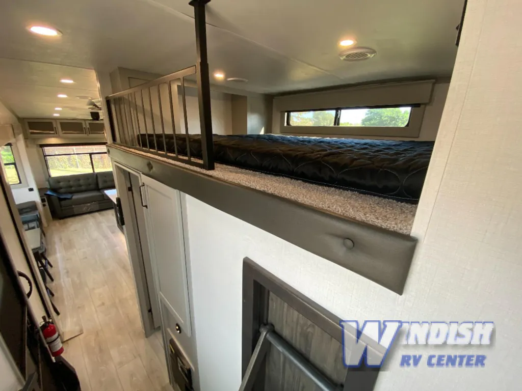 2026 Keystone Montana 385BR, Photos photo 22
