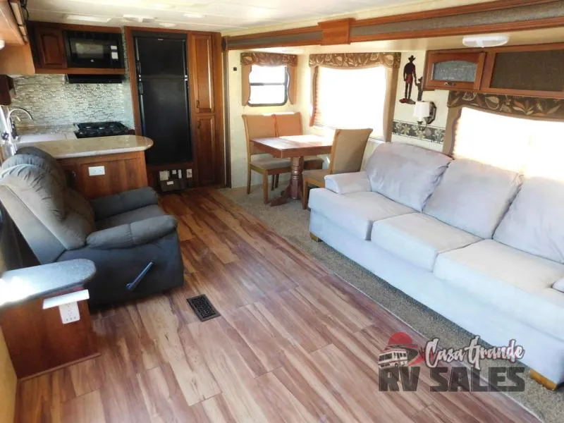 2014 Prime Time RV LaCrosse 303RKS - Photo 3
