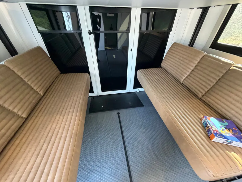 2026 Brinkley Model G 3970, Photos photo 18