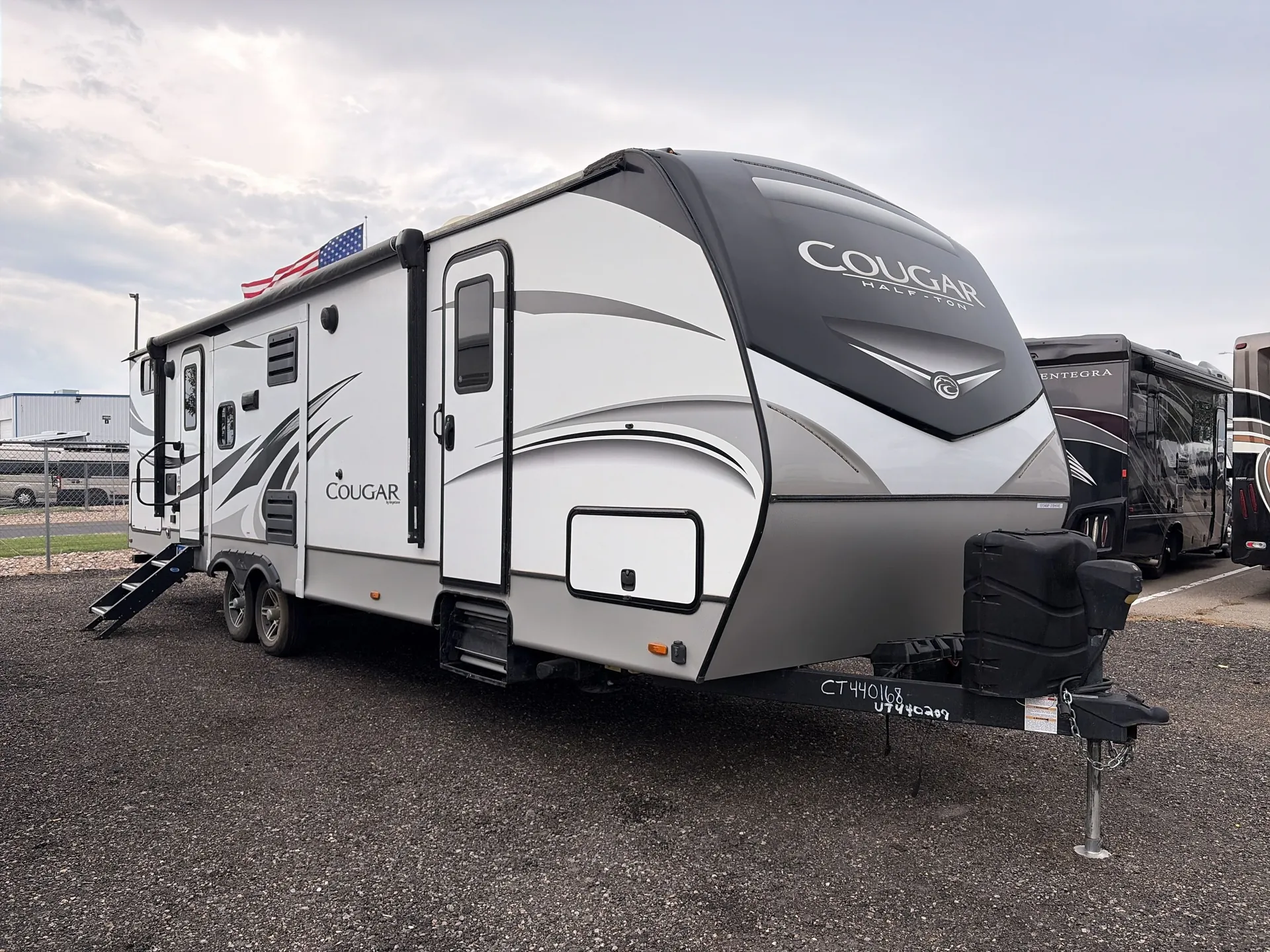 2020 Keystone Cougar Half-Ton 31BHKWE - Photo 2