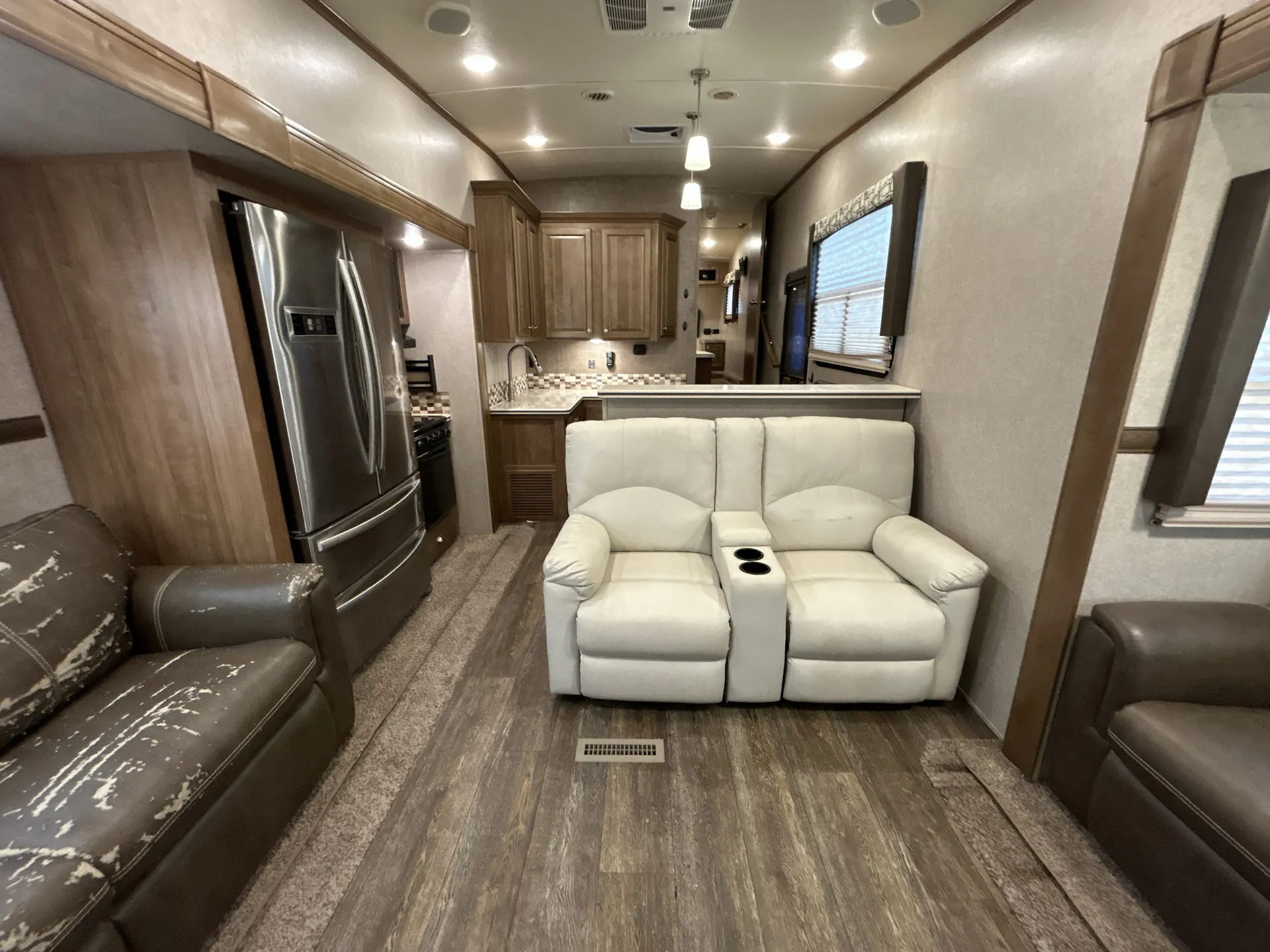 2018 Forest River Rockwood Signature Ultra Lite 8298WS — living area main