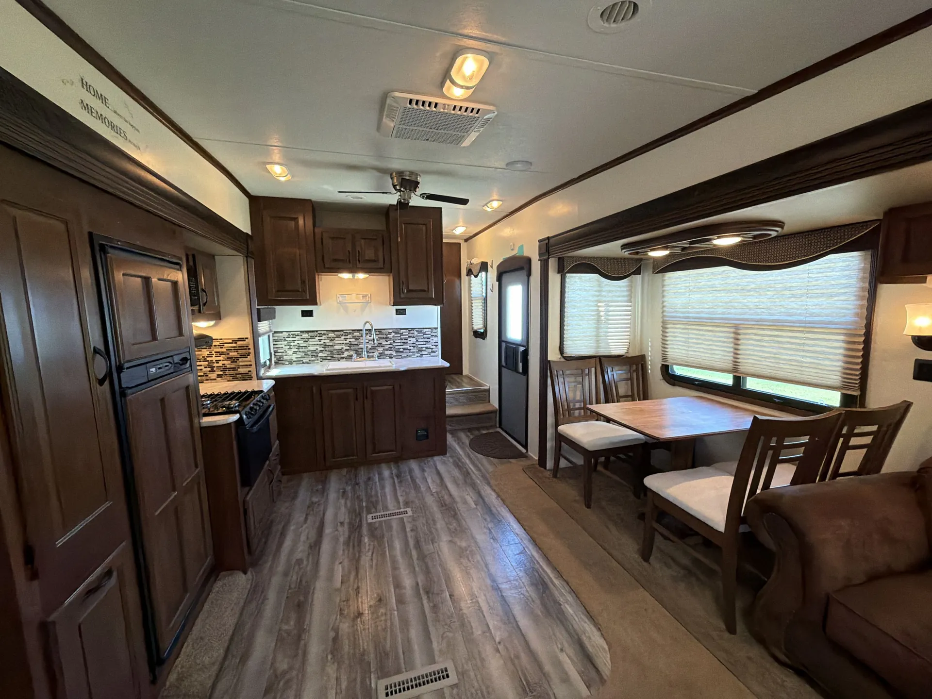 2014 Jayco Eagle 28.5RLTS — living area main
