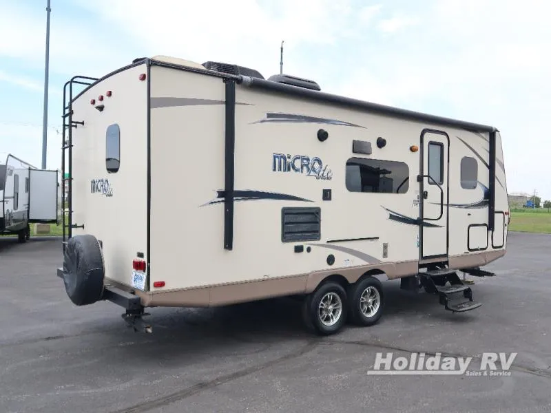 2017 Forest River RV Flagstaff Micro Lite 25BHS - Photo 2