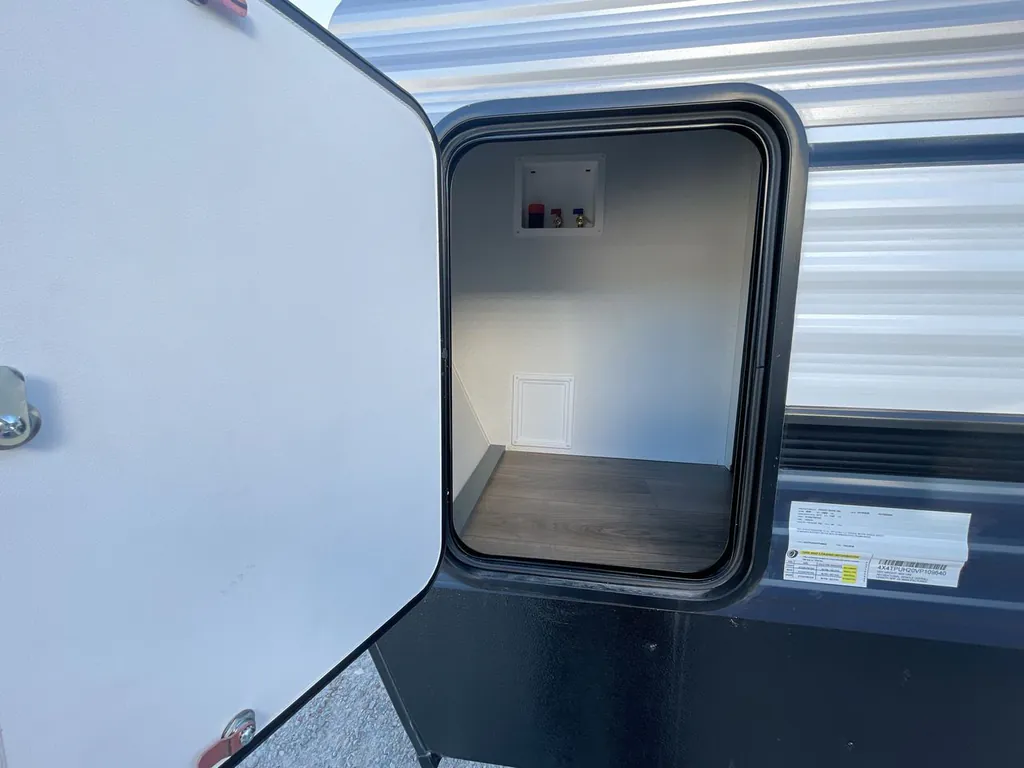 2027 Forest River Puma 32BHQS, Photos photo 4