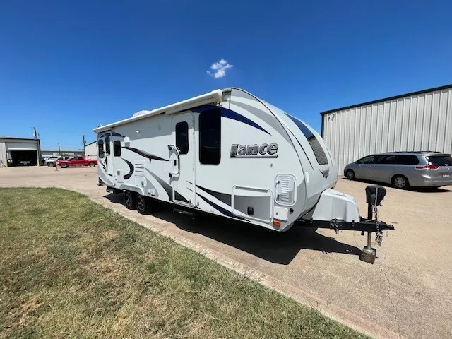2019 Lance Lance Travel Trailers Used    2375 - Main photo