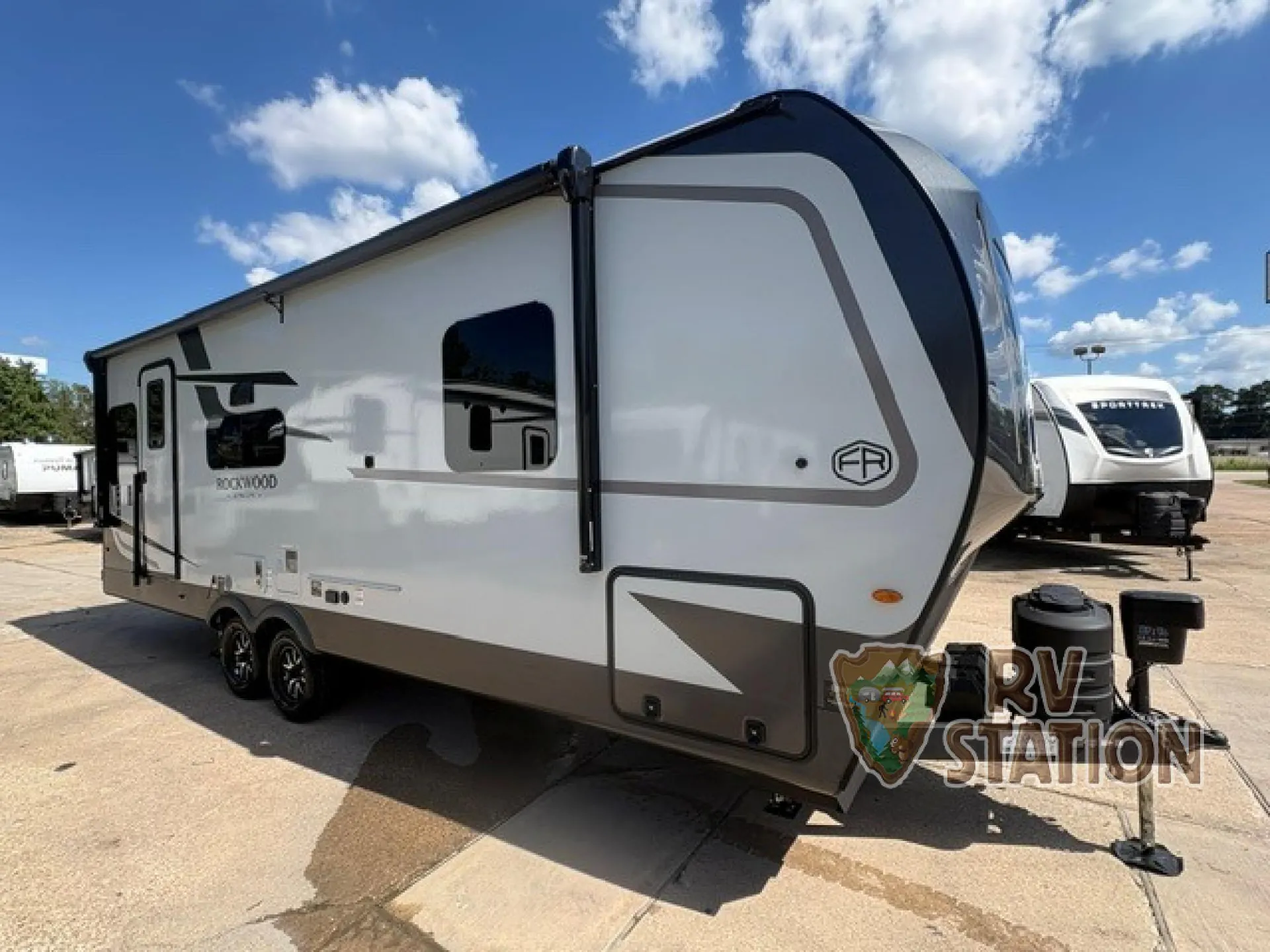 2027 Forest River Rockwood Ultra Lite 302RDT