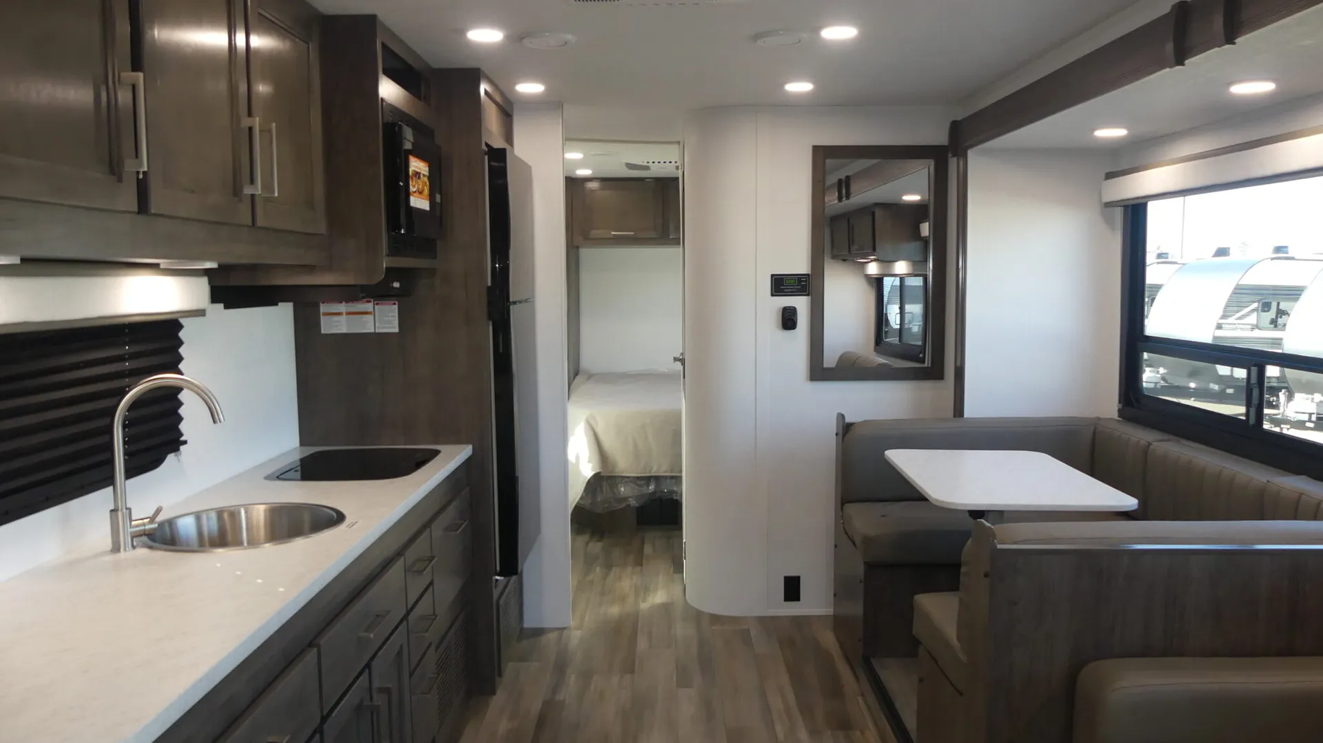 2026 Entegra Coach Odyssey 29K - Photo 3