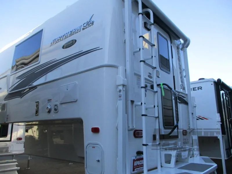 2026 Northern Lite Limited Edition 9-6LEWB - Main photo