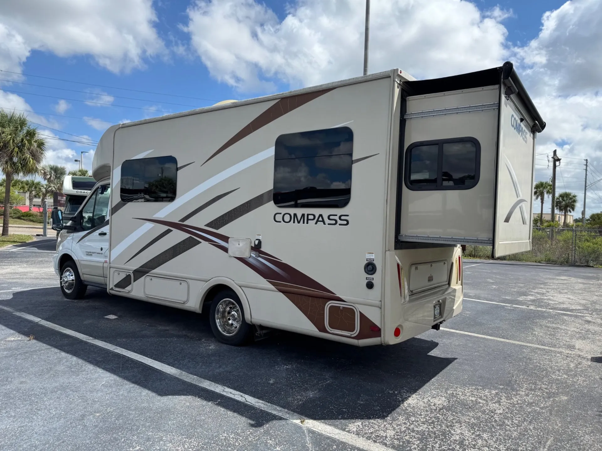 2018 Thor Motor Coach Compass 23TR - Photo 3
