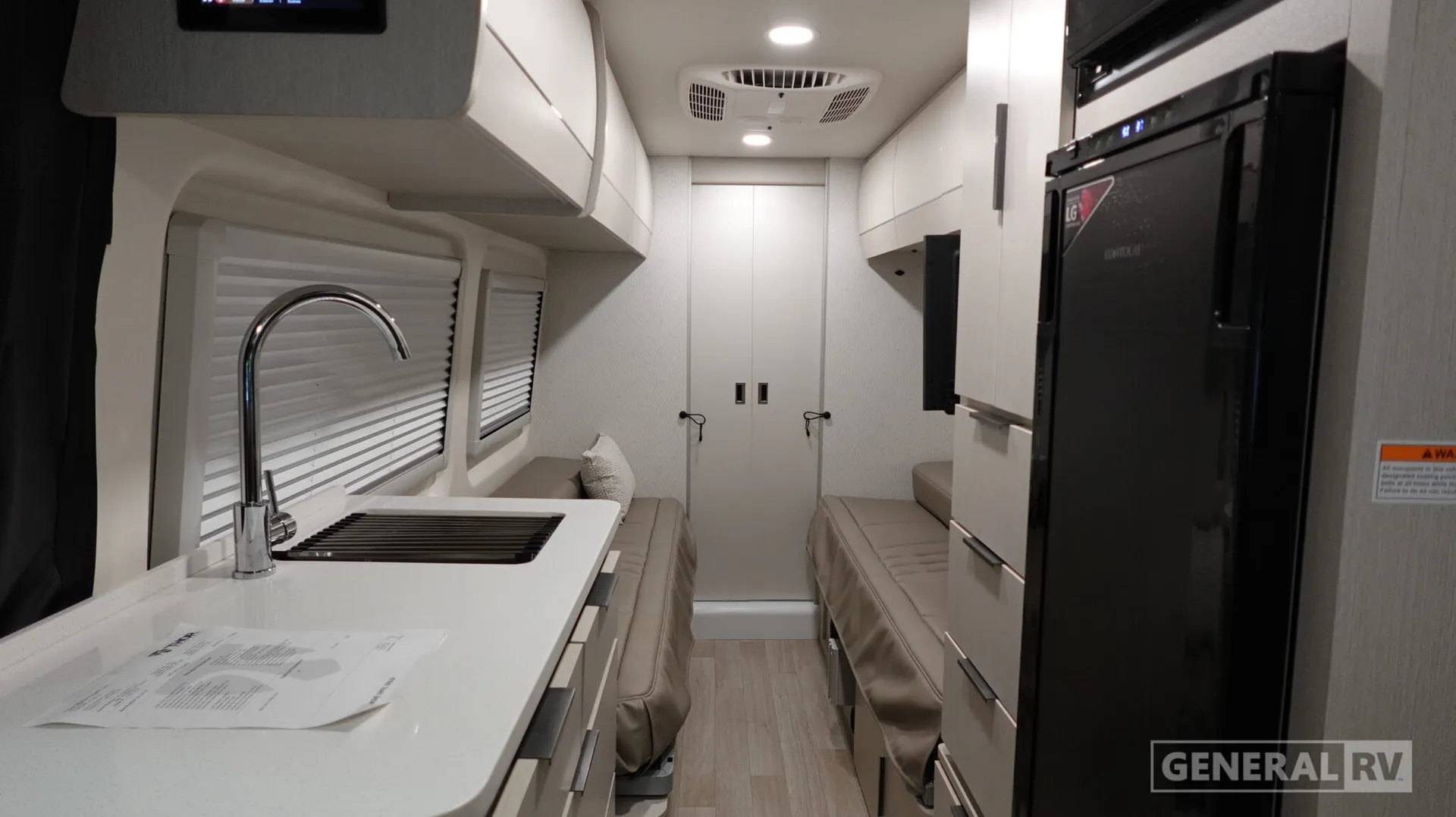 2026 Thor Motor Coach Tranquility 24A - Photo 3