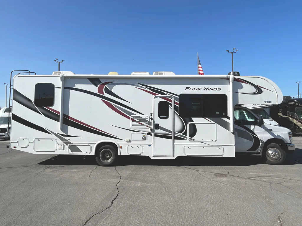 2021 Thor Motor Coach Four Winds 31B, Photos photo 5