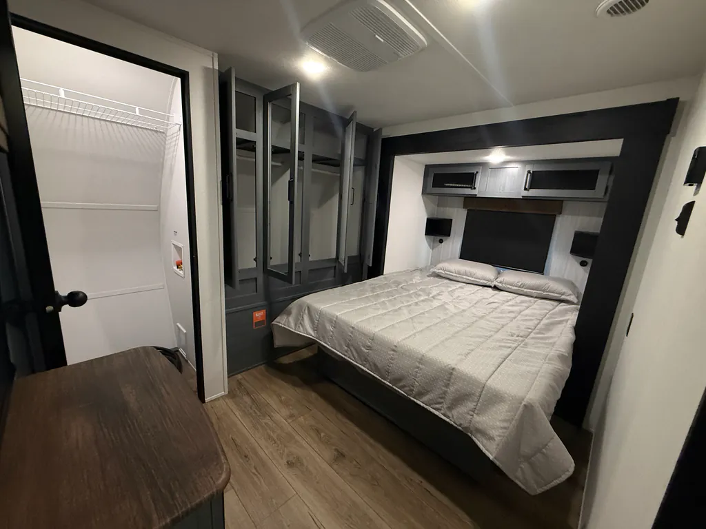 2027 Forest River Puma 32BHQS, Photos photo 18