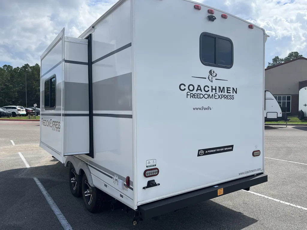 2026 Coachmen Freedom Express Select 18SE, Photos photo 19