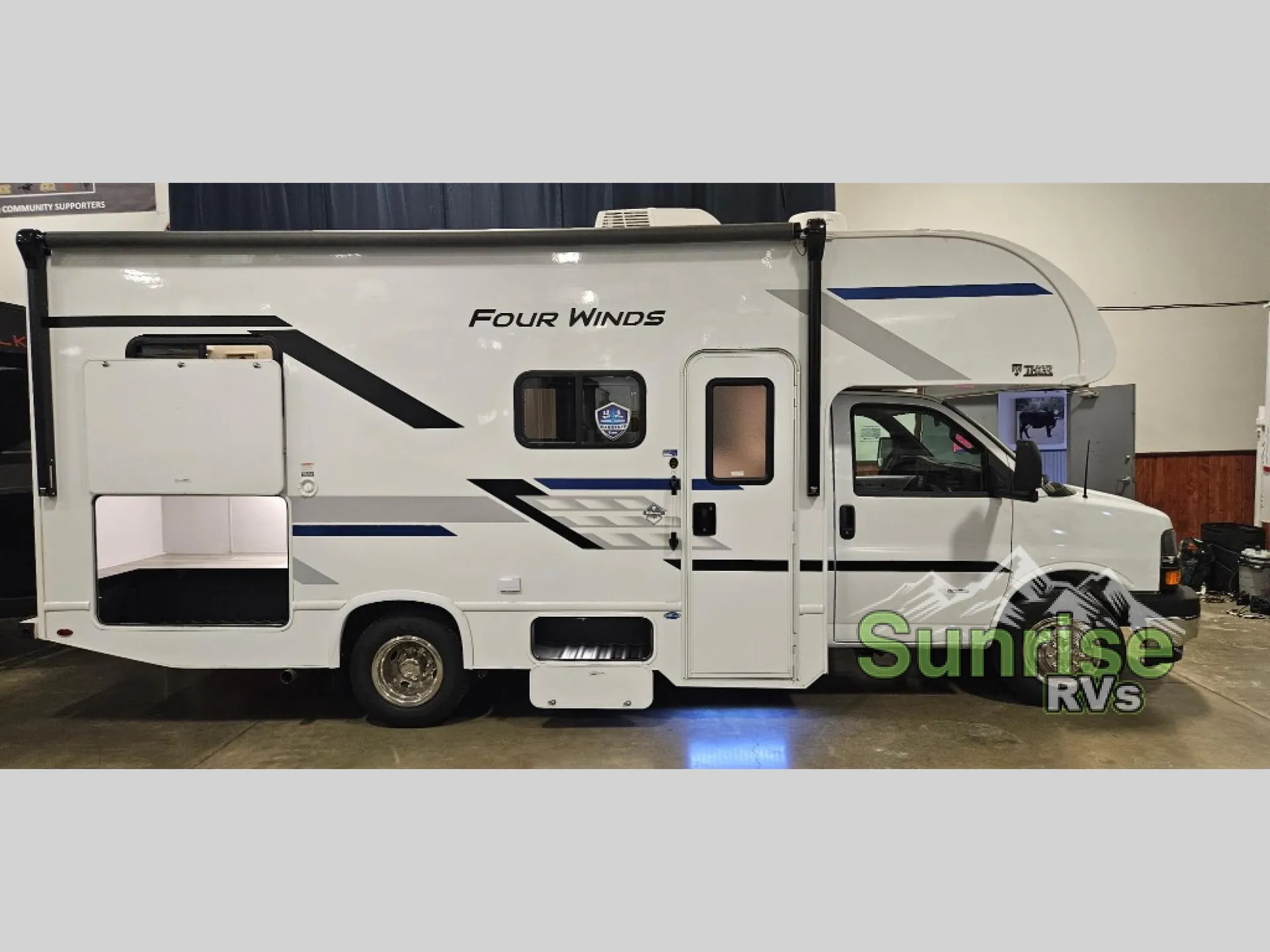 2026 Thor Motor Coach Four Winds 21Z CHEVY - Photo 4