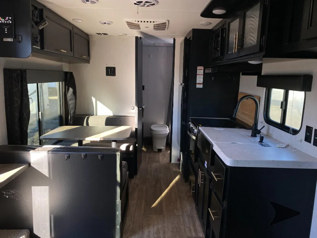 2022 Forest River Cherokee Grey Wolf 24JS, Photos photo 17