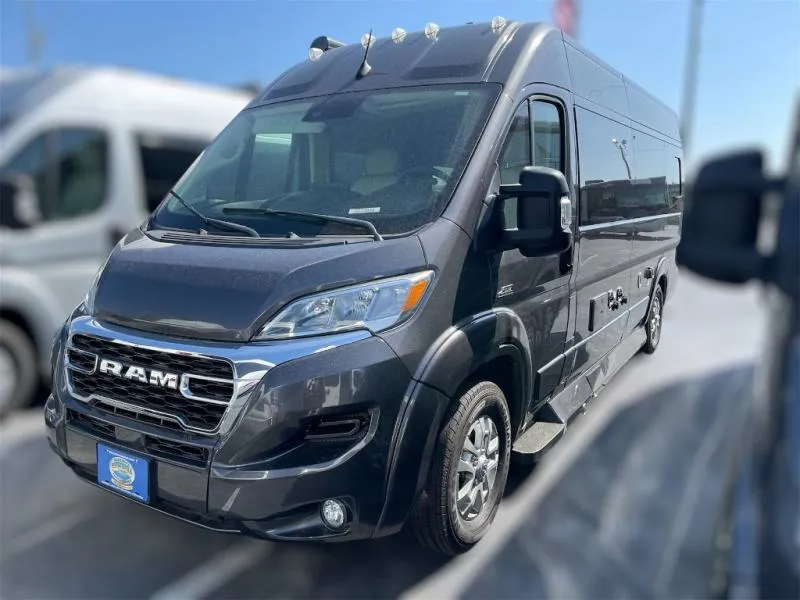 2025 Midwest Automotive Designs Legend FSL - Photo 3